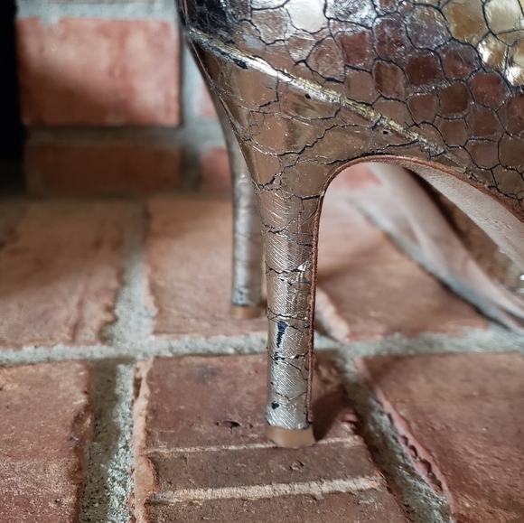 Kate Spade Silver Metallic Python Karolina Heels - Picture 3 of 9